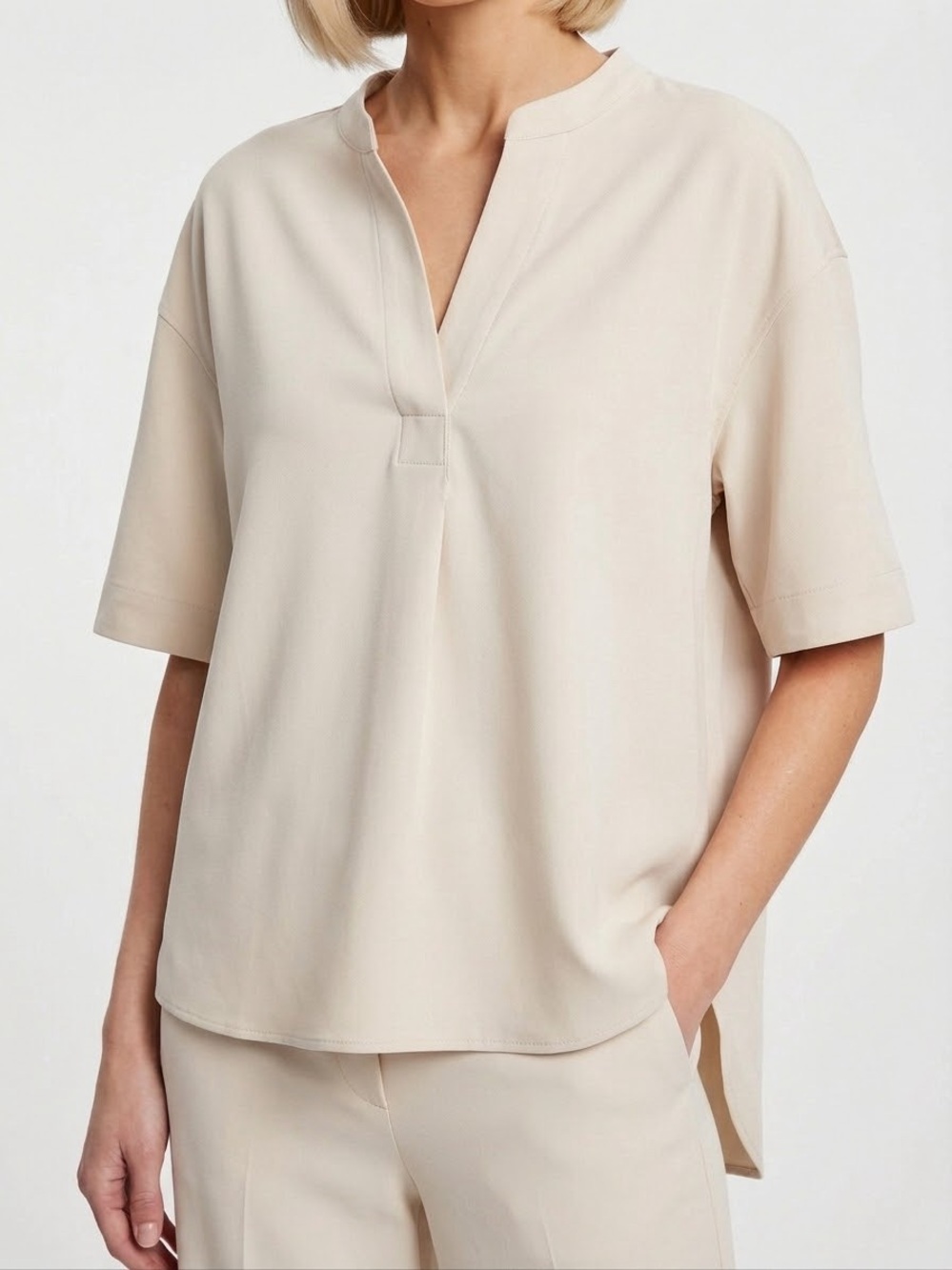 MELLODAY Cream Split-Neck Relaxed Tunic Top